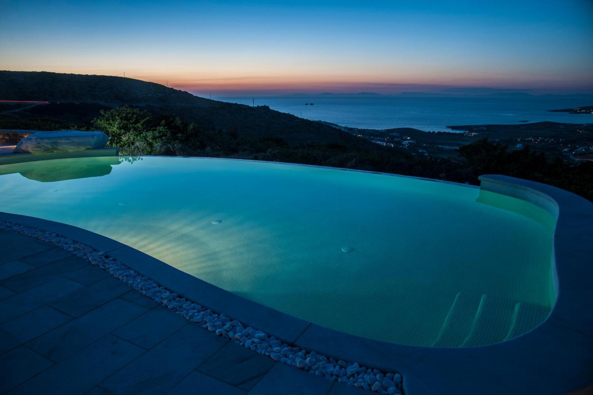 Villa Aeolos With 2 Private Pools Sarakiniko  Luaran gambar