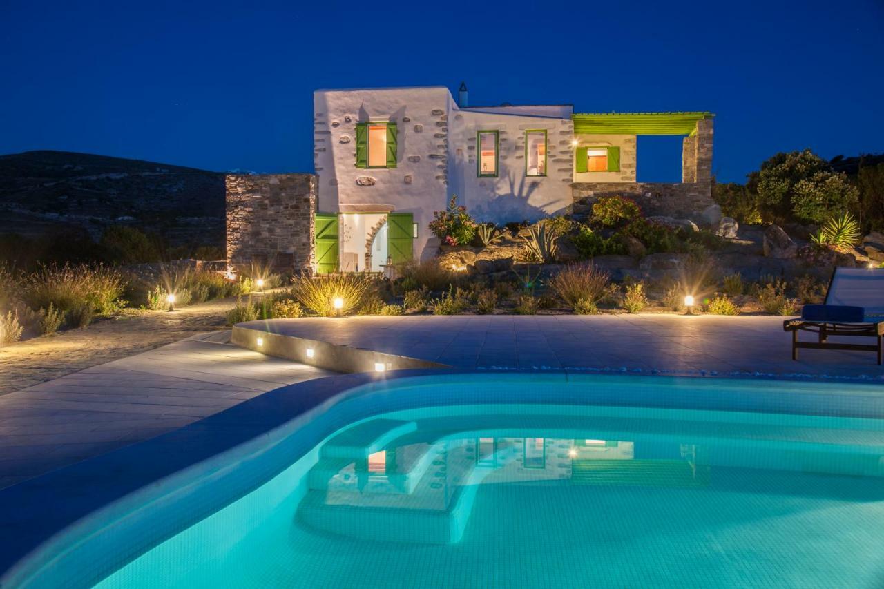 Villa Aeolos With 2 Private Pools Sarakiniko  Luaran gambar