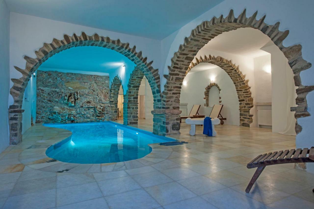 Villa Aeolos With 2 Private Pools Sarakiniko  Luaran gambar